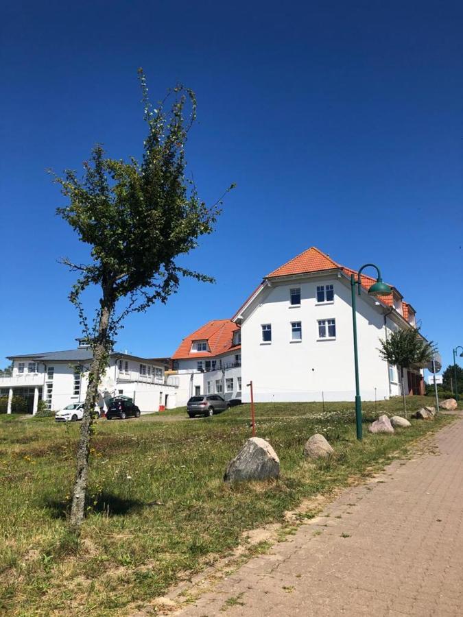 Studio-apartment Ankerplatz Im Ferien-resort Ruegen Neddesitz
